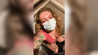 ava_austen bitch with big tits rides vagina toy