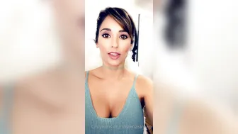 Reena wonderful chick fingering both holes hard