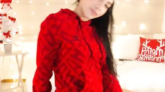 ms_kbenz Lustful skin jerks off shaved cunt