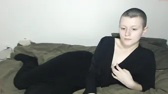 schocki44 cute bitch massaging pussy