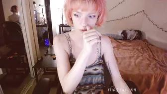 rhaenys passionate chick shines pussy