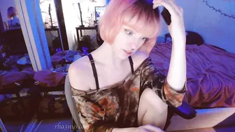 rhaenys squirting from attractive