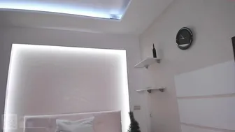 pugen adorable chick pulls the vagina with fingers