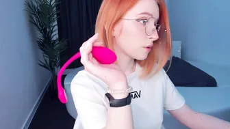 pocketrocket_ naughty fat lady is fondling saggy boobs