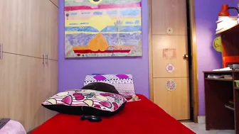 pipeshowtime fucks herself in pink dildo