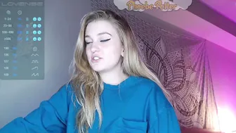 phoebepotter beautiful bitch - deliciously jerks off her cunt