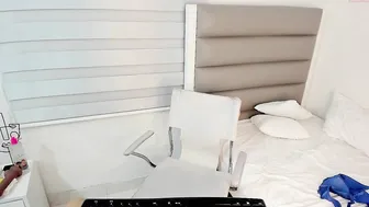 paula_shugart juicy slut gently masturbates cunt