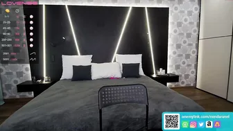 nendaranel elegant slut caresses shaved pussy