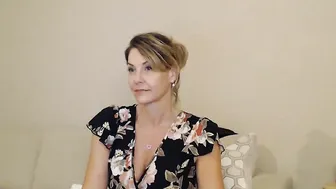 mselleswt young mischievous woman shows her boobs