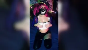 Black Kitsune onlyfans  skinny beauty pulls pussy