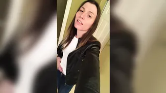 Korra Del Rio sex with a massage therapist