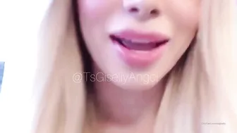 Giselly Angel onlyfans  cute bitch fucks pussy with phallus