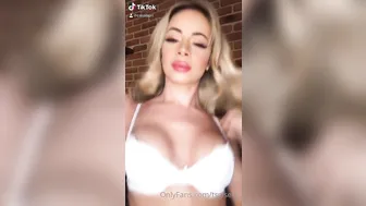 Giselly Angel onlyfans  the bitch paid the courier for the pizza