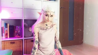 zirael  cute blonde fucks herself with a phallus