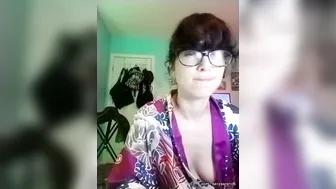 sexyserenab likes to mess with toys