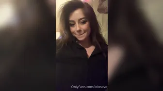 Lolo Savo young chicks dance striptease