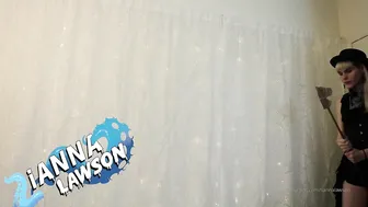 Lianna Lawson shy kittens jerking shaved cunt