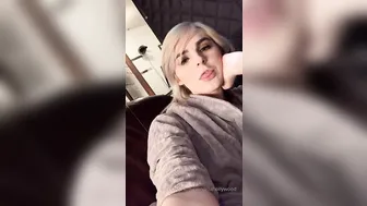 Ella Hollywood   little runet