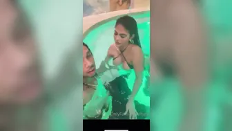 Onlyfans  naughty slut fucks anus phallus