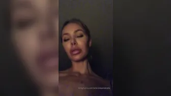 xnicoleanistonx   big breasted prostitute erotic undressed