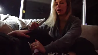 xnicoleanistonx   blonde slut caresses sex lips