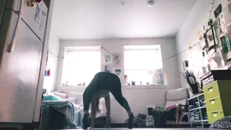 natasha_kiria  loves to cum on camera