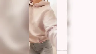 xmishacrossx hot masturbation