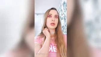 vivianroseofficial lustful beauty with tattoos fucks both slits