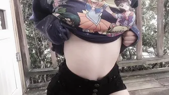 abrattypixie chick with slack tits dancing in front of the camera