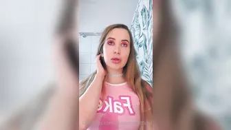 vivianroseofficial sweet doll fingering pussy