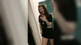 xmishacrossx weak on the front