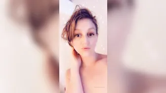 evelaurence adorable passion masturbating pussy