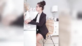 prettypinkell4 hot prostitute fucks in both holes