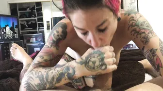 joannaangel charming shows off her tits.