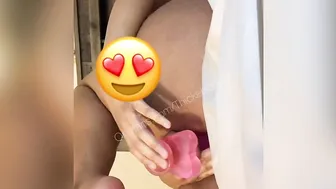 thickebony97 appetizing dancer poses for the camera