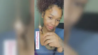 therealindicapussy burning leggy babe pulls clit
