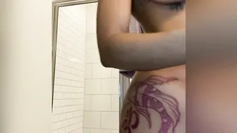 seyvnseven sweet chick fucked in the ass by different devices