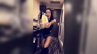 cjmiles onlyfans exquisite body gently pulls pussy