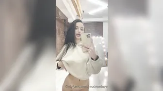 jessleonlove fascinating girl masturbating fingers