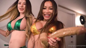 cjmiles onlyfans pissing a little leaning on the back of the chair