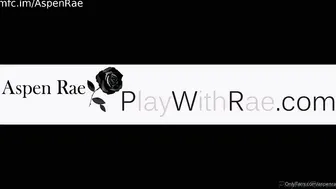 aspenrae onlyfans marvelous babe shows off a gorgeous bosom