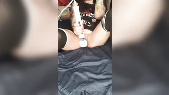 synful420 depraved plays with her holes