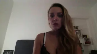 lizadelsierra onlyfans skinny chick masturbates through her pussy panties