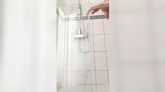 lizadelsierra onlyfans fucks herself in the pussy with a toy