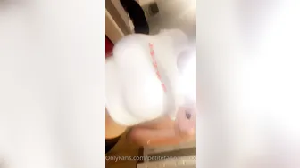 petitetannantexxx onlyfans pretty woman and her breasts