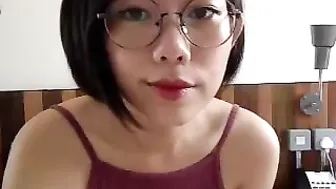 chickwong420 slut fucks dildo hard