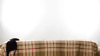 deguaz Sweet thing is drinking naked in the bath