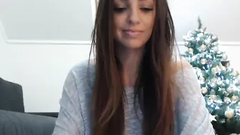 rebbecasnowshoe fingering shmonku hand