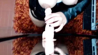 julia_darling Beautiful fingering pussy and showing boobs