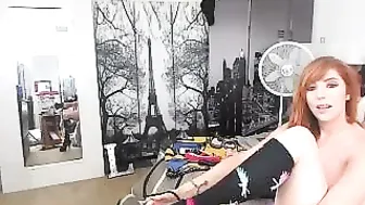 laurenphillips Skin Masturbates Pussy